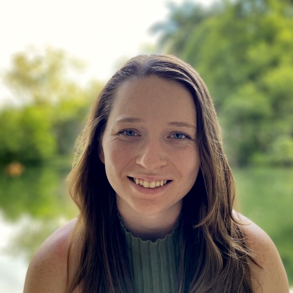A headshot of me, Lauren.